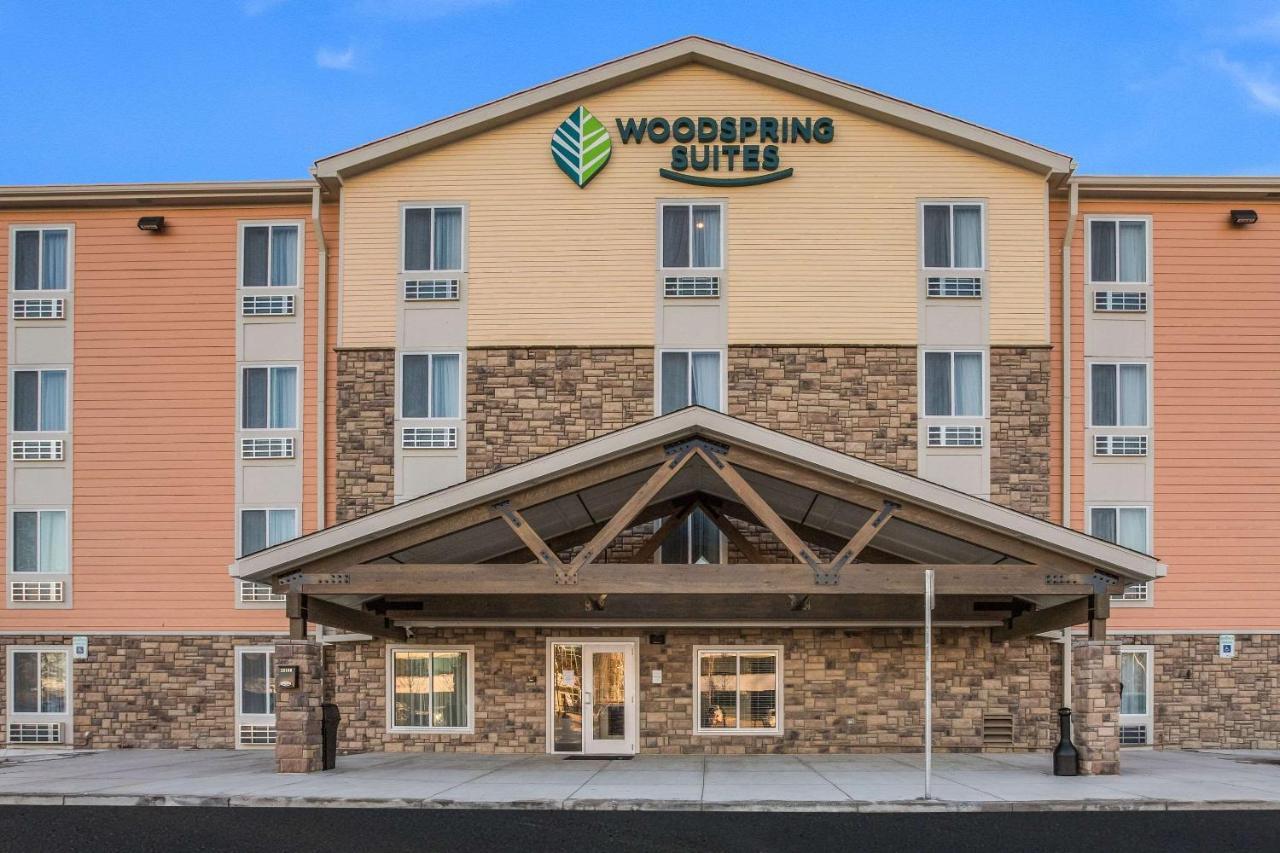Woodspring Suites Detroit Farmington Hills Exterior foto